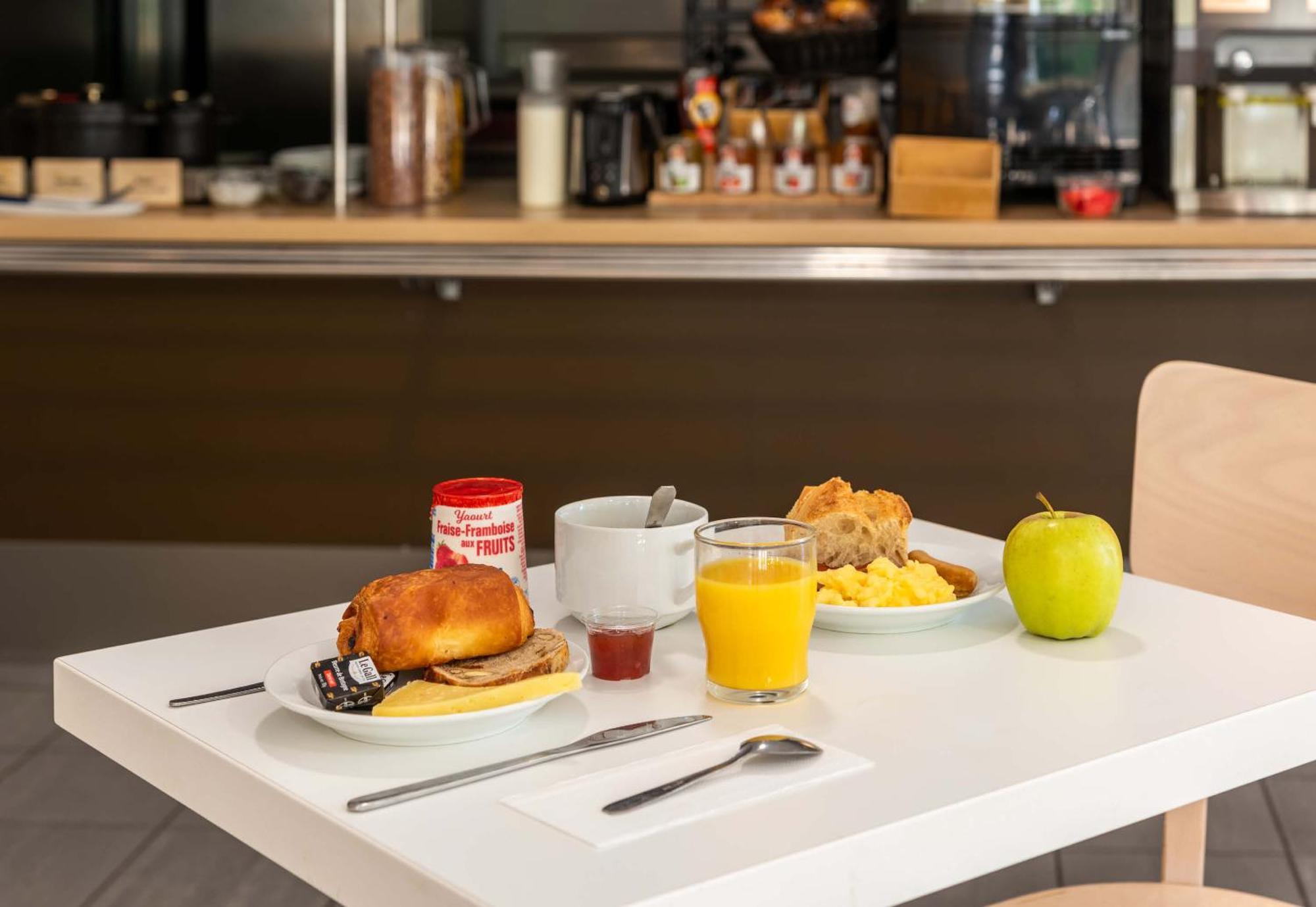 B&B Hotel Montpellier Centre Le Millenaire Екстериор снимка